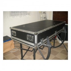 Case Pentru MIXER YAMAHA...